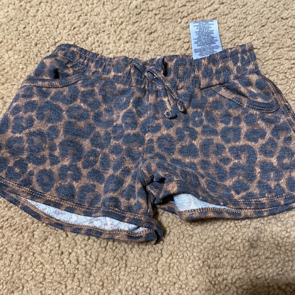 Joes leopard shorts size 6x used